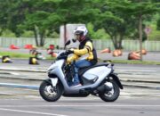 Tetap Update dan Terkoneksi Saat di Jalan dengan RoadSync Duo pada Honda CUV e: