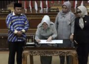 Rapat Paripurna Usulan Pengesahan Pengangkatan Calon Bupati dan Wakil Bupati Tanjabtimur Terpilih 