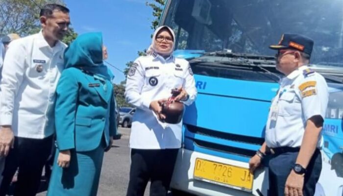 Pemkab Tanjabtimur Luncurkan Dua Unit Bus DAMRI, Dukung Konektivitas dan Pemerataan Layanan Transportasi