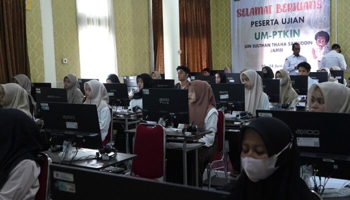 Semangat Tak Terbendung! Putri Tetap Ikuti UM-PTKIN 2025 Meski Baru Alami Kecelakaan