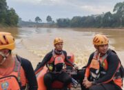 Tim SAR Cari Korban Tenggelam Saat Mencari Kerikil di Sungai Batanghari