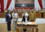 Paripurna DPRD Tanjab Timur: Banggar Sampaikan Laporan Ranperda Perubahan APBD 2025