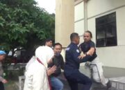 PFI Jambi Panas! Wartawan Didorong Polisi Saat Coba Dorstop Komisi III DPR RI di Polda Jambi