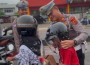 Satlantas Polresta Jambi Edukasi Pengendara di Momen Hari Guru Nasional 2025