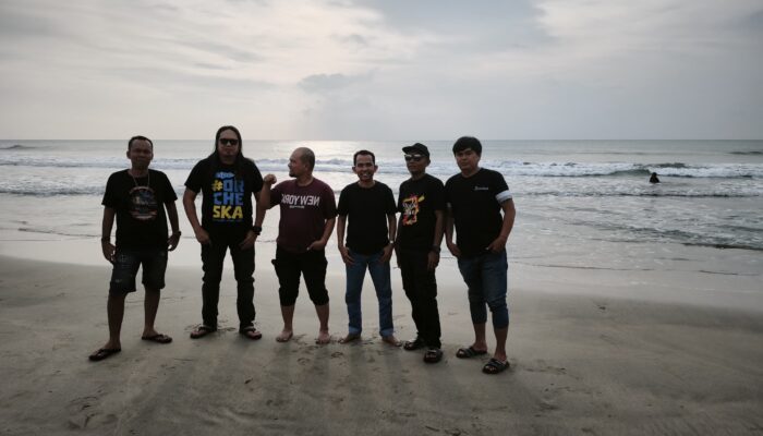 Nikmati Libur HPN 2026, Awak Media Jelajahi Keindahan Pantai Sambolo 2 Anyer