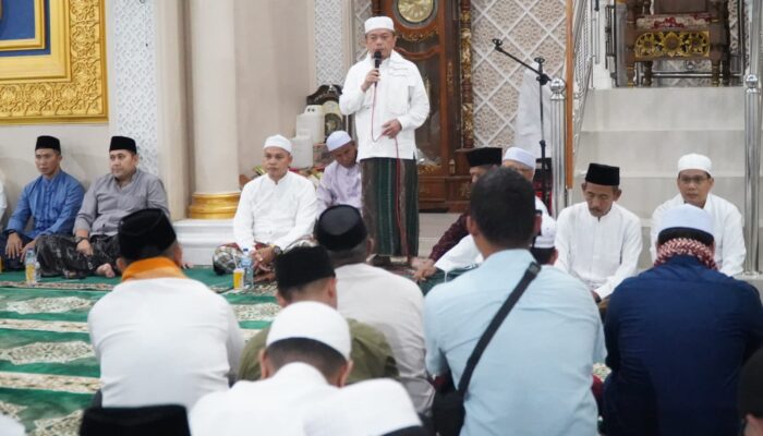 Safari Ramadhan di Pamenang, Gubernur Al Haris Ajak Perkuat Akhlak dan Peran Keluarga