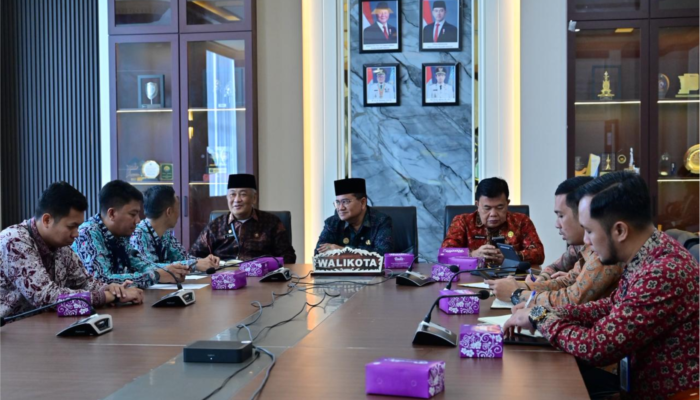 Wali Kota Jambi Tegaskan Komitmen Transparansi, Pimpin Entry Meeting Audit LKPD 2025 Bersama BPK