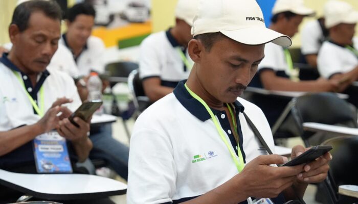 Kemenhub Genjot Keselamatan Logistik, Puluhan Pengemudi Angkutan Barang Ikuti Bimtek Safety Driving