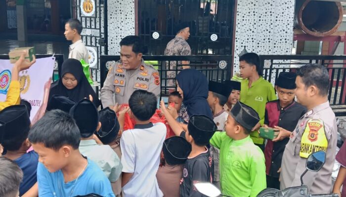 Kapolsek Pauh Gandeng Karang Taruna dan Didukung Camat, Program Jumat Barokah Bergulir dari Masjid ke Masjid