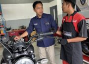 Tempa Mekanik Muda! Yamaha Jambi Uji Skill Siswa SMKN 6 Tebo Langsung di Bengkel Standar Industri