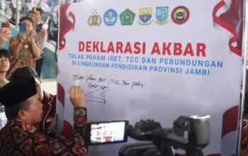 Belasan Ribu Pelajar Jambi Deklarasi Tolak IRET, TCC dan Bullying