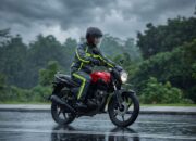Musim Hujan Tetap #Cari_Aman, Sinsen Bagikan Tips Berkendara Aman Saat Hujan