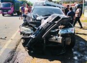 Tabrakan Frontal di Parit Culum I, Mini Bus Pembawa Anak-ank Ringsek