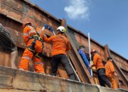 Tiga Pekerja Diduga Keracunan Gas di Dalam Palka Tongkang di Muaro Jambi, Tim SAR Lakukan Evakuasi Darurat
