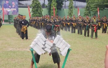 Pangdam XX/Tuanku Imam Bonjol Kukuhkan Pencak Silat Militer Wilayah Korem 042/Gapu