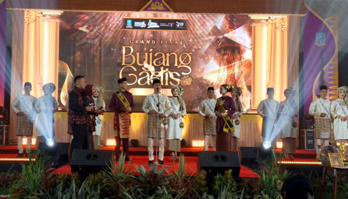 Buka Grand Final Bujang Gadis Kota Jambi 2026, Maulana Dorong Generasi Muda Jadi Penjaga Budaya dan Wajah Daerah