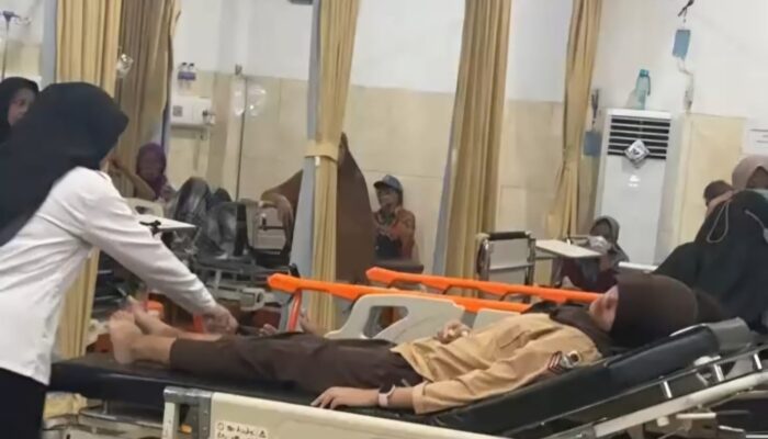 8 Siswa SMKN 1 Jambi Diduga Keracunan Usai Santap MBG, Yayasan Penyedia Kembali Jadi Sorotan