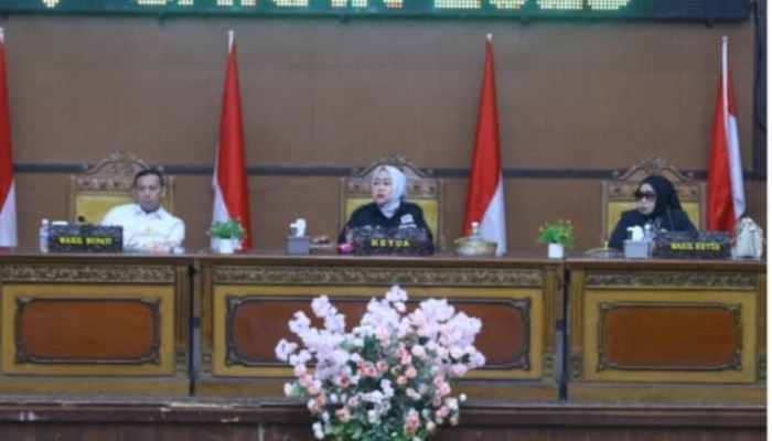 DPRD Tanjabtim Setujui LKPJ Bupati 2025, Fraksi-Fraksi Sampaikan Catatan Strategis untuk Perbaikan Daerah
