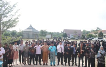 Lepas 219 Siswa PKL SMKN 6 Kota Jambi, Wagub Sani Dorong Generasi Siap Kerja dan Berdaya Saing Nasional