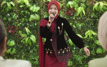 MENDUKUNG BAKAT ANAK-ANAK JAMBI PISAU DAPUR RESTO DAN PURWACARAKA MENGADAKAN KIDS SINGING FEST PADA HARI ANAK NASIONAL