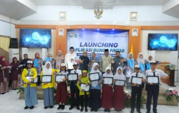 Wagub Sani Bersama Wamen Dikdasmen RI Luncurkan Aplikasi Bungo Pintar, Dorong Transformasi Digital Pendidikan di Jambi