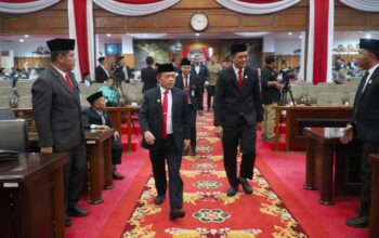 Gubernur Al Haris Bersama Forkopimda Jambi Ikuti Pidato Presiden RI dan Ketua DPR RI di Ruang Utama DPRD Provinsi