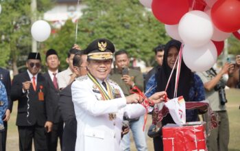 Pimpin Upacara HUT RI, Gubernur Al Haris Tegaskan Semangat Proklamasi Mengisi Kemerdekaan Bekerja untuk Indonesia