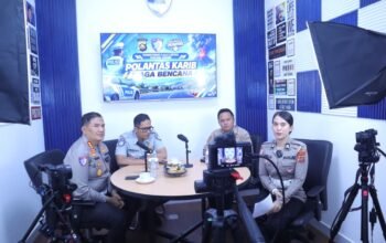 Polantas Karib Ditlantas Polda Jambi Bersama Komunitas Ojol dan Opang, Perkuat Edukasi Safety Riding