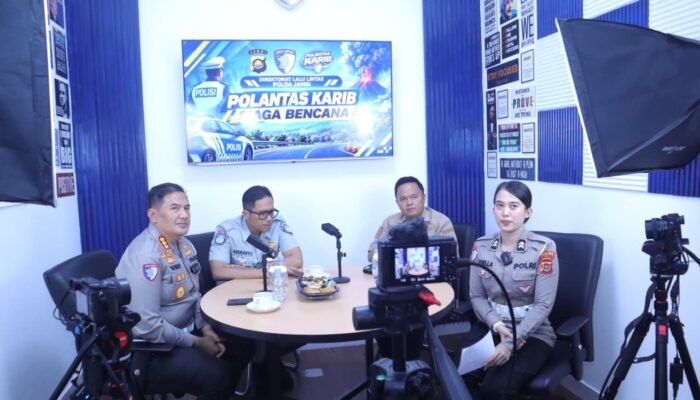 Polantas Karib Ditlantas Polda Jambi Bersama Komunitas Ojol dan Opang, Perkuat Edukasi Safety Riding