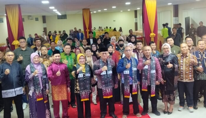Gubernur: Mahasiswa Harus Berani Ciptakan Lapangan Kerja, Bukan Hanya Mencari Kerja