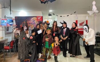 Jadikan Halloween Momen Makin Dekat dengan Konsumen, Ini Keseruan Dealer Honda Kota Jambi!