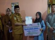 Wali Kota Maulana Serahkan Santunan BPJS Ketenagakerjaan Rp42 Juta kepada Ahli Waris Ketua RT di Penyengat Rendah